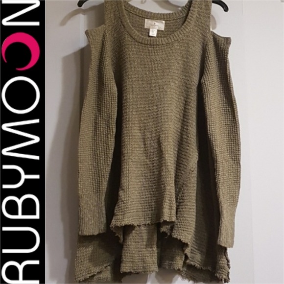 Olive cold shoulder sweater - Picture 1 of 2